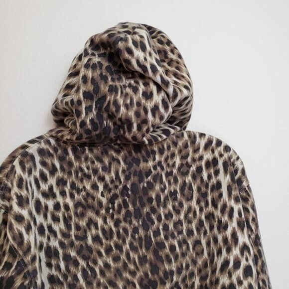 Washington DC custom cropped cheetah hoodie - Picture 12 of 15